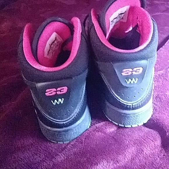 Jordans black & pink with neon green sole - Picture 3 of 5